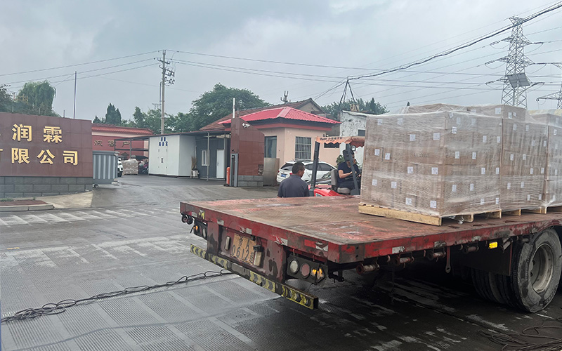 Loading and shipping